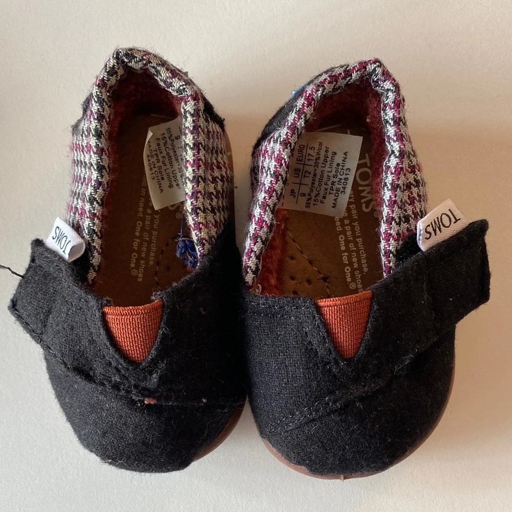 TOMS Bundle of black slip ons and gray booties. Size 2. Like new.